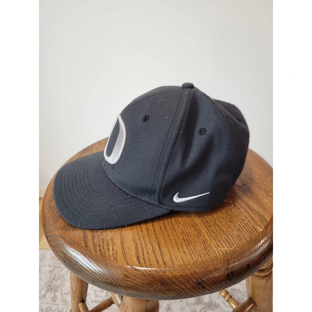 Nike Dri-FIT Swoosh‎ Flex University of Oregon Baseball Cap – Men's S/M